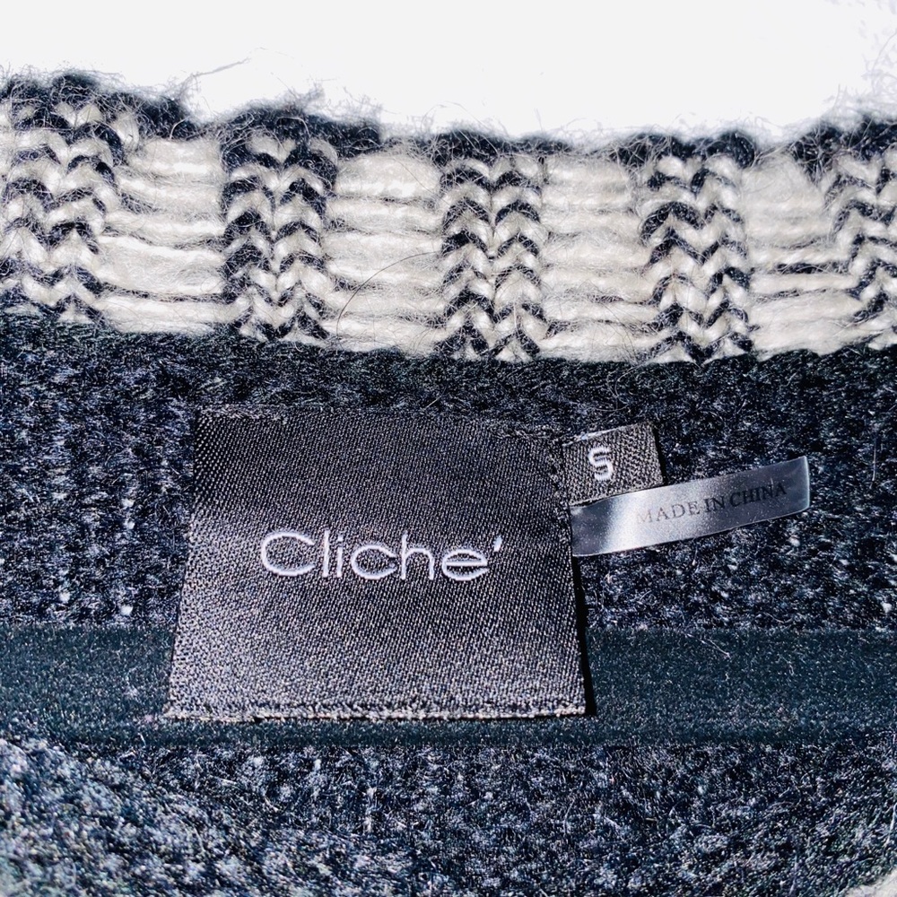 Cliché Sweater - Picture 3 of 3